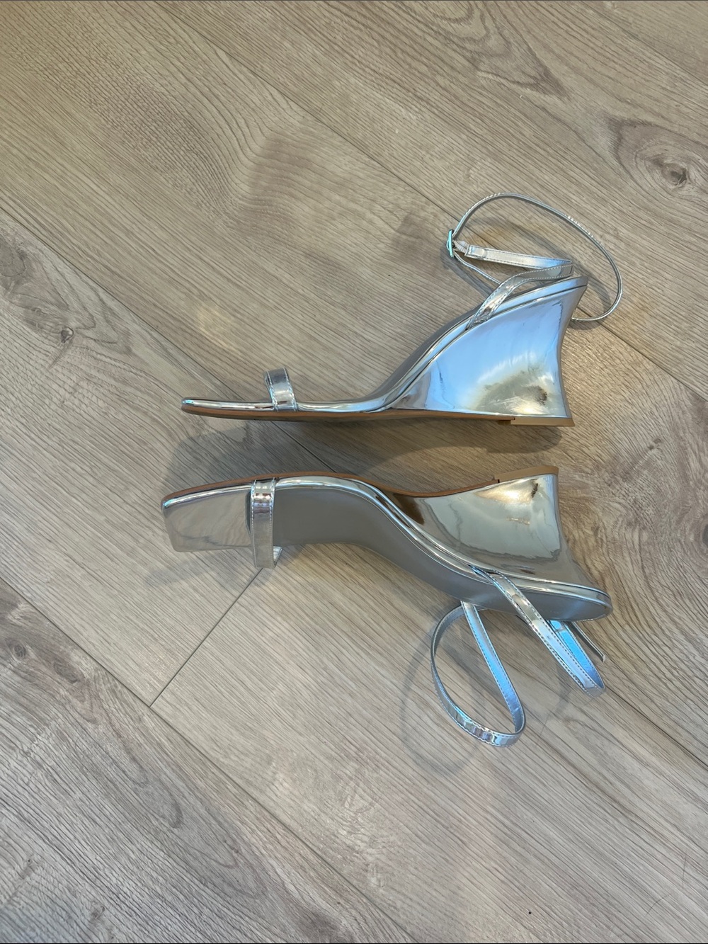 OAK + FORT Silver Metallic Ankle-Strap Wedge Sandals - Picture 3 of 5